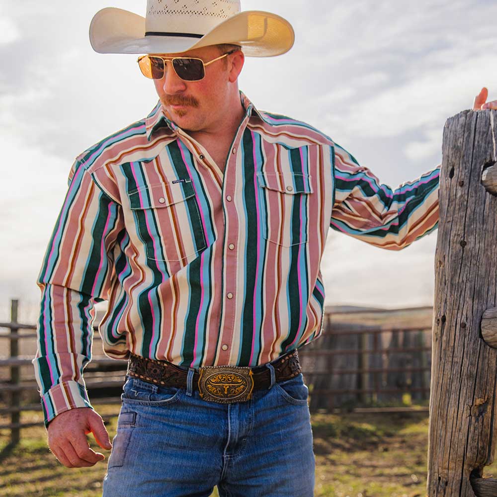 Pointing West Longhorn Buckle