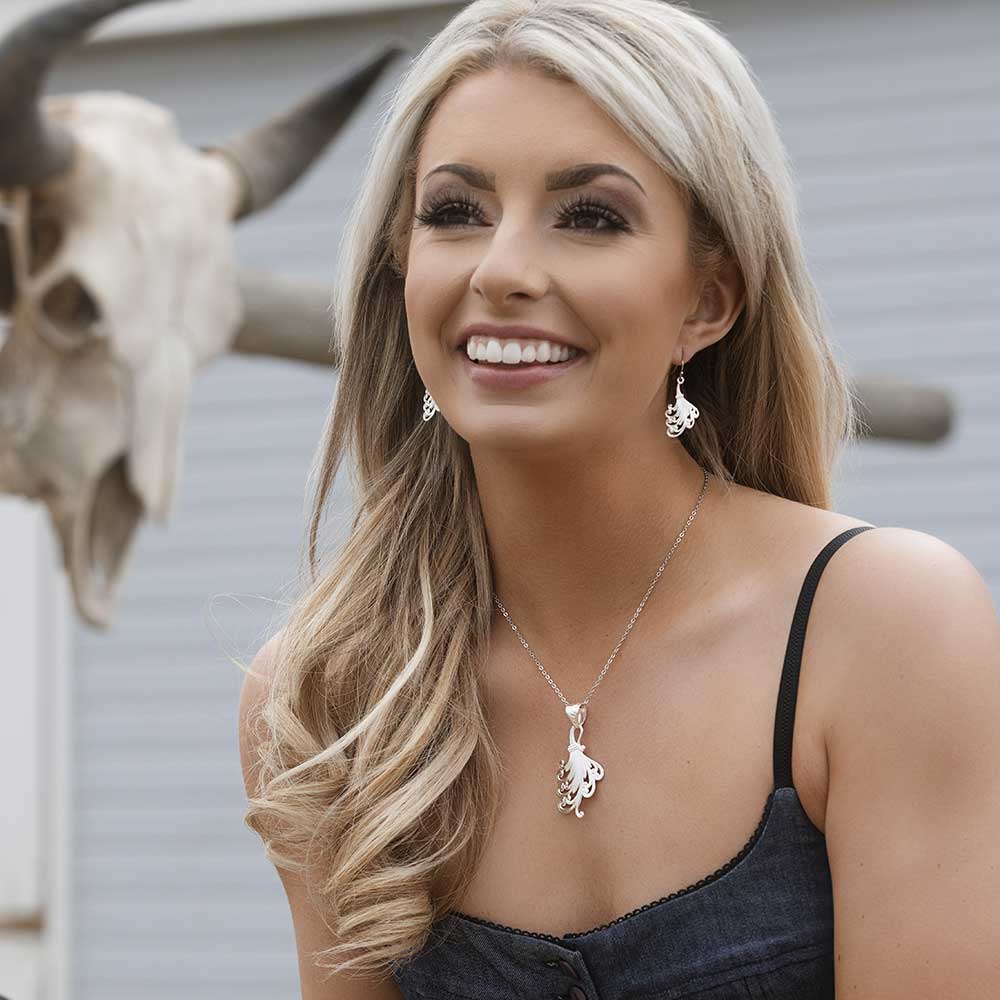 Conestoga Duster Necklace